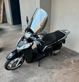 Honda sh 300