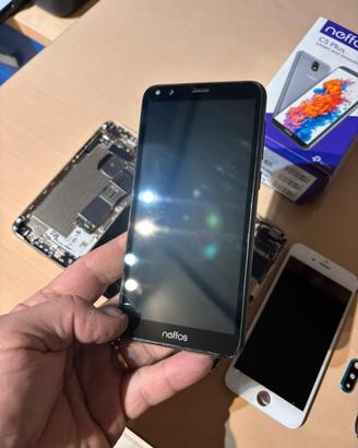 Telefoni smartphone ricambi