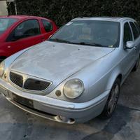 Ricambi usati per Lancia Lybra 2.4 JTD 2002
