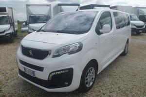 Peugeot Traveller 9 posti maxi