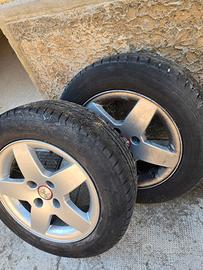 Gomme e cerchi in lega