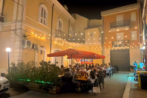 Storica pizzeria - paninoteca "la piazzetta