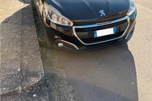 Pegeout 208 1.6 hdi 75cv