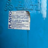 contenitore o serbatoio acqua 