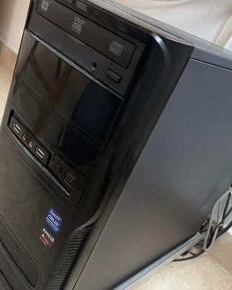 Pc fisso Asus + monitor 32'' + tastiera
