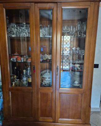 Vetrina in legno massello
