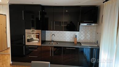 CUCINA COMPLETA LINEARE CON LAVATRICE CANDY