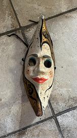 Maschera veneziana dipinta a mano in cartapesta