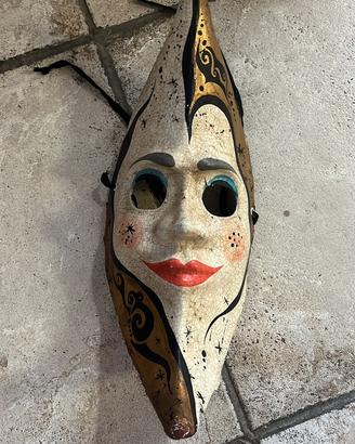 Maschera veneziana dipinta a mano in cartapesta