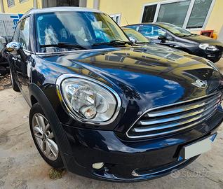 Mini Cooper Countryman 2.0 cambio automatico