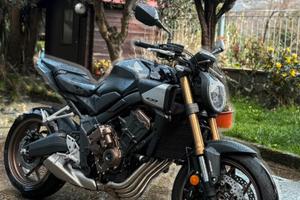 HONDA CB650R ECLUTCH PREZZO TRATTABILE
