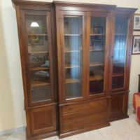 Vetrina libreria arte povera