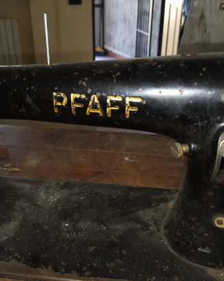 Macchina da cucire Vintage PFAFF