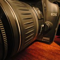 CANON EOS 1000D CON BORSA E ACCESSORI