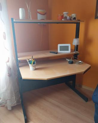 Scrivania porta pc con doppia mensola