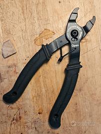 Pinza smagliacatena