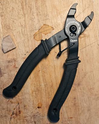 Pinza smagliacatena
