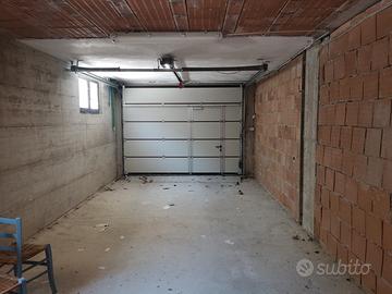 Box auto seminterrato per due auto