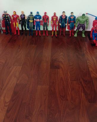 Supereroi MARVEL-DC COMICS (12 pezzi)