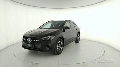 MERCEDES-BENZ GLA 200 d automatic
