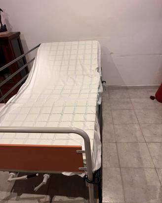 letto ospedaliero