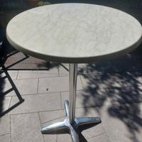 tavoli e sedia da bar o pizzeria 