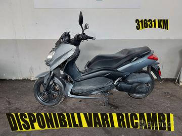 YAMAHA XMAX 250cc ANNO 2010 x RICAMBI