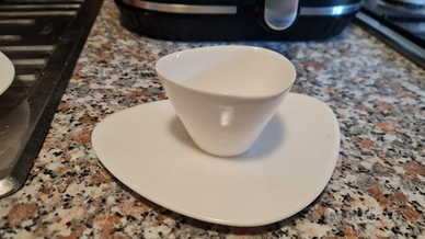 Set 5 tazzine da caffè moderne con piattini
