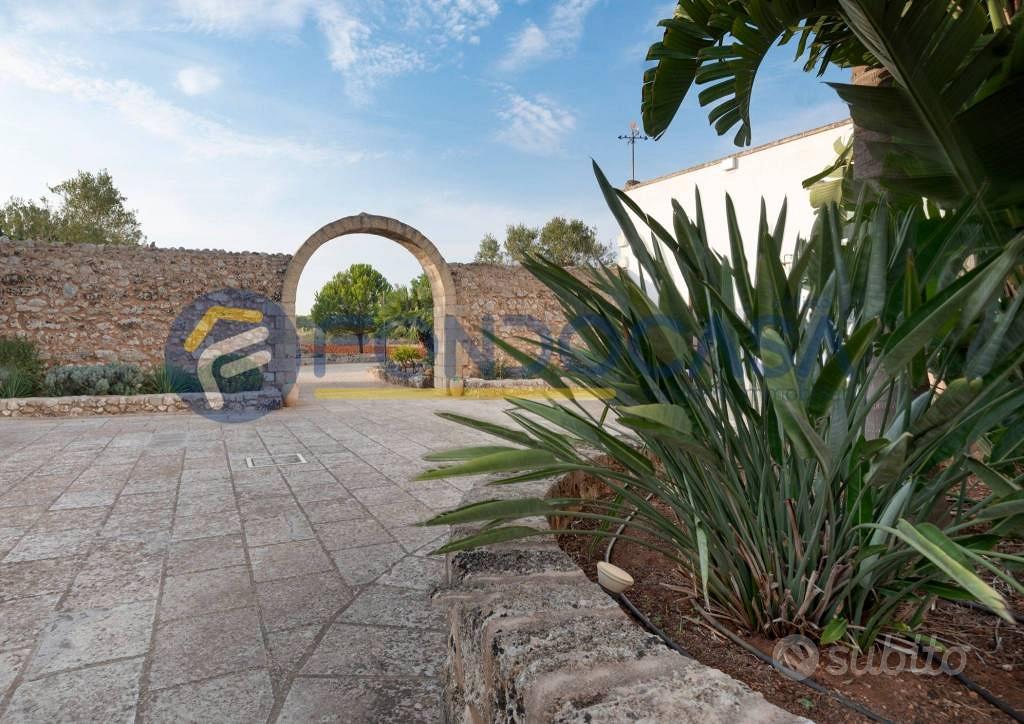 Rustico / Casale di 4600 m² con più di 5 locali e - Vista 4