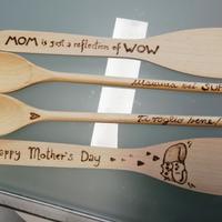 Cucchiaio in legno ideale per pensierini