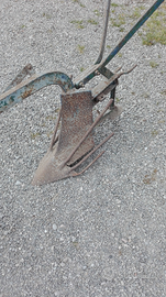 Estirpatore/aratro per patate o altro