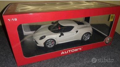 Modello Alfa Romeo 4C 1/18 Autoart 