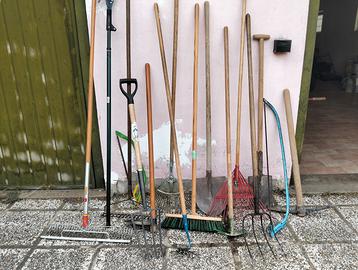 Attrezzi da giardinaggio