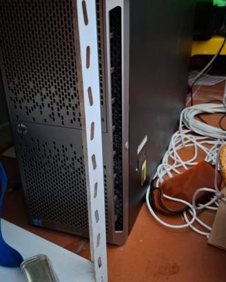 ProLiant ML350p Gen8