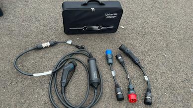 Universal Charger Premium