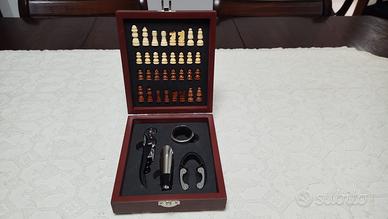Cofanetto set accessori vino con scacchiera