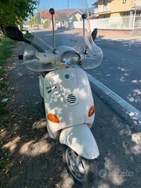 Moto vespa 50 et4 piaggio