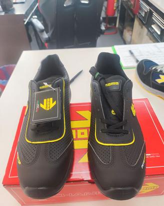 SCARPE ANTIFORTUNICHE NUOVE MOMO