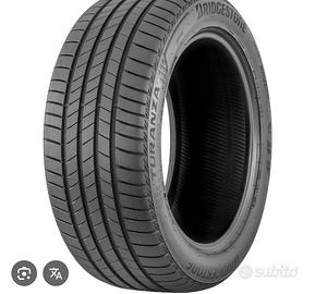 Gomme 225/40/18
