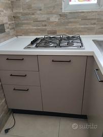Cucina con Lavastoviglie