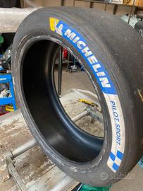 Gomme slick Michelin 17 misura 20-61-17 mescola h1