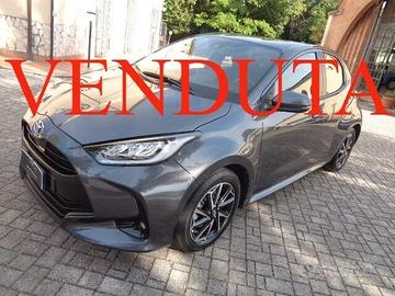 Toyota Yaris 1.5 Hybrid 5 porte Trend DARK GREY NE