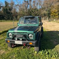 Suzuki Samurai