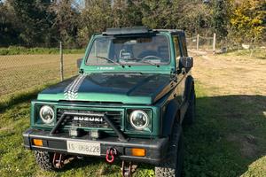 Suzuki Samurai