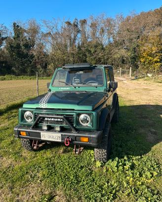 Suzuki Samurai
