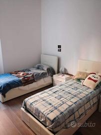 Posto in doppia per ragazza studentessa