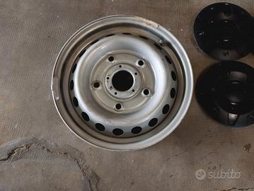 cerchi in ferro 15 pollici Ford transit 2014