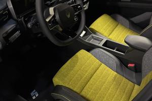 Renault R5 E-tech 150cv allestimento iconiq