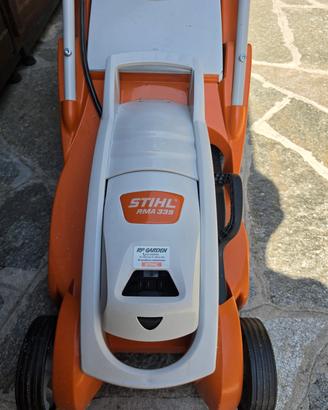 taglia erba Stihl RMA 339 con carica batteria 