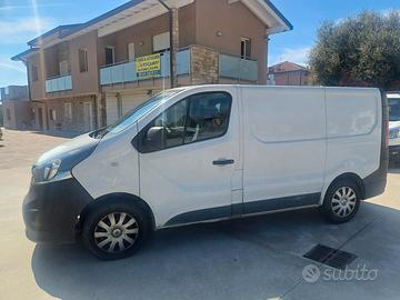 RENAULT  TRAFIC FURGONE EURO 6B 